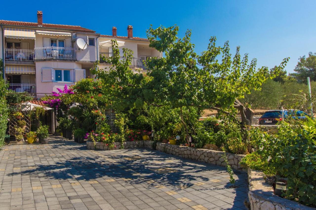 Dalmati House Hotel Brodarica  Exterior photo