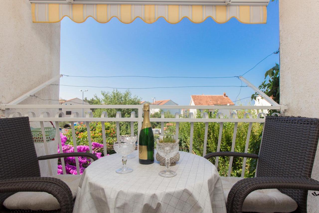 Dalmati House Hotel Brodarica  Exterior photo